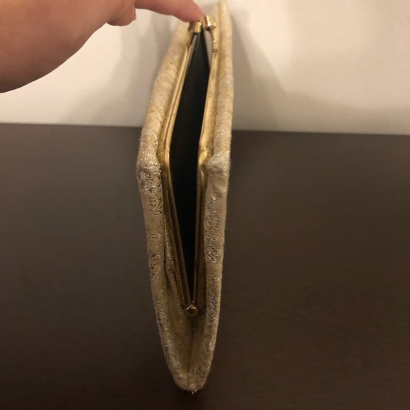 Vintage Clutch - Picture 2 of 3